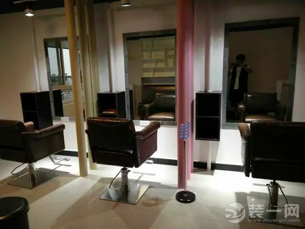 理发店装修图 理发店装修图