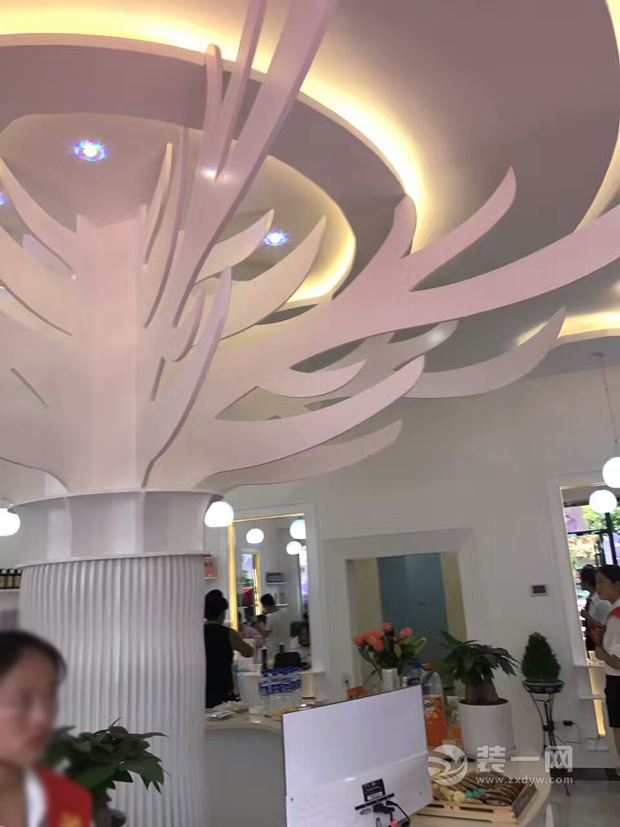 曲靖理发店装修图 曲靖理发店装修图