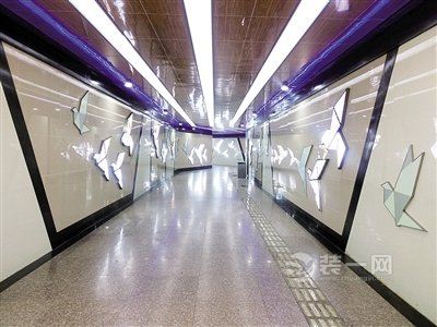 地下通道变时空隧道 重庆首批创意地下通道装饰亮了